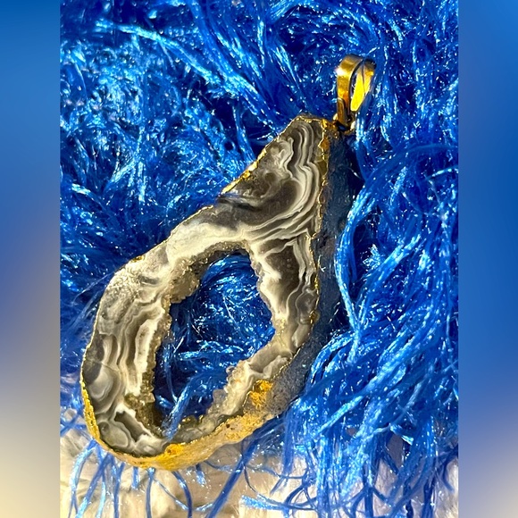 Agate geode vtg necklace Gold plated paint - Picture 4 of 4